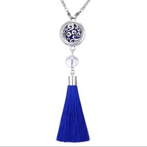 Essential Oil Car Tassel Diffuser, Swirls